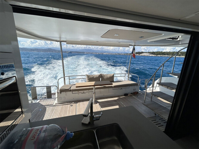 Fountaine-Pajot-MY44 1