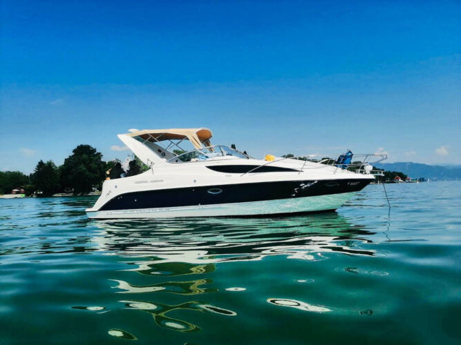 yacht-Bayliner-285-15