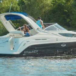yacht-Bayliner-285-17