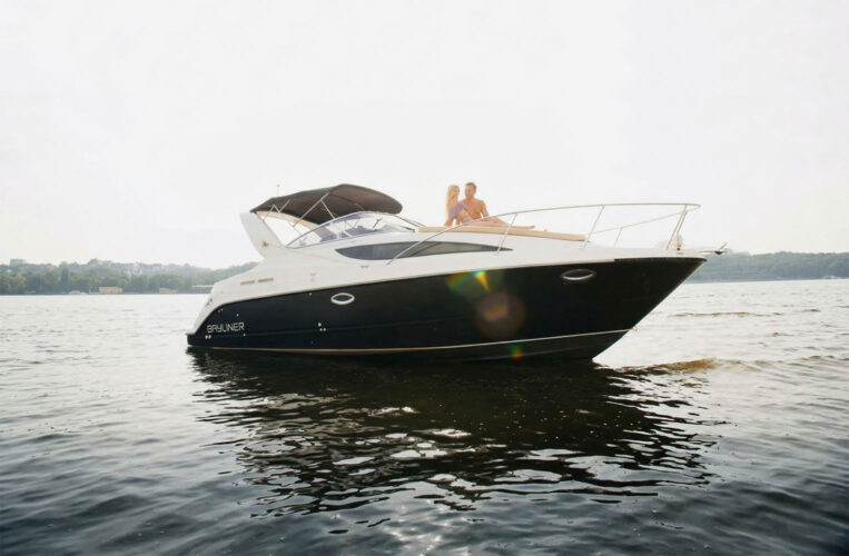 yacht Bayliner 285 Riviera française 30