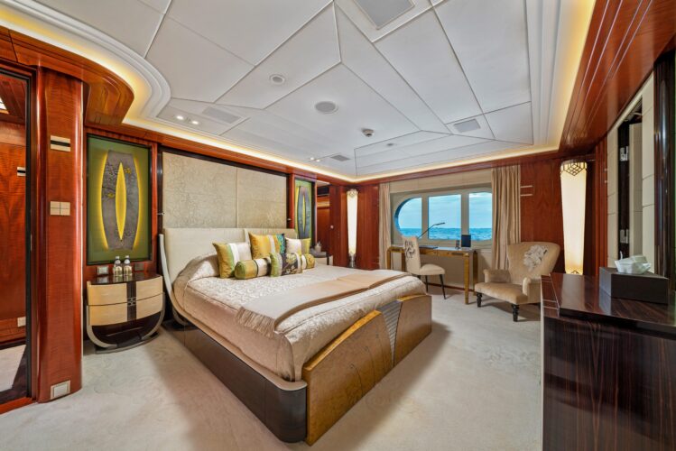 Yacht de luxe AMARYLLIS Côte d'Azur 2
