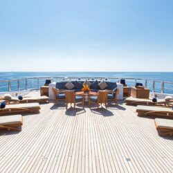 Yacht de luxe WHEELS Côte d'Azur 1