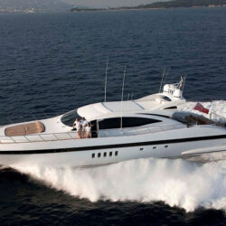 yacht Enzo Mangusta 92 Cannes 1