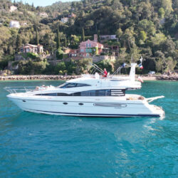 Escadron Fairline 52 Cannes 1