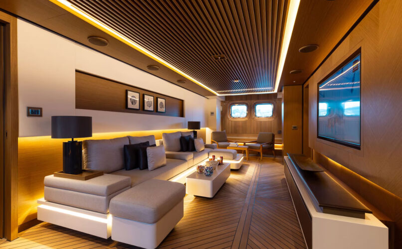 Alfa yacht charter French Riviera 23