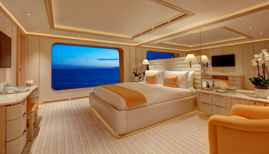Aquarius yacht charter French Riviera 10