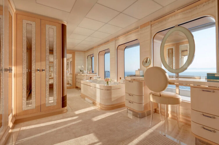 Aquarius yacht charter French Riviera 13