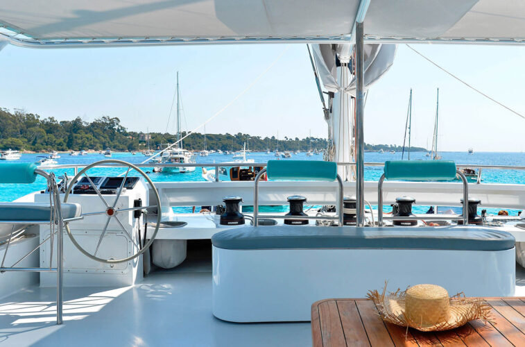CAT 120 Cannes 11