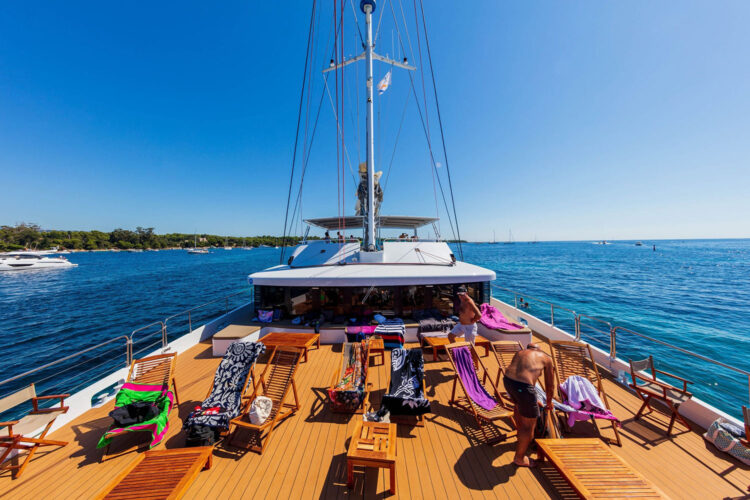 CAT 120 Cannes 5