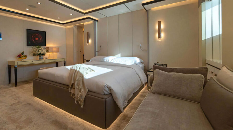 Dar yacht charter French Riviera 23