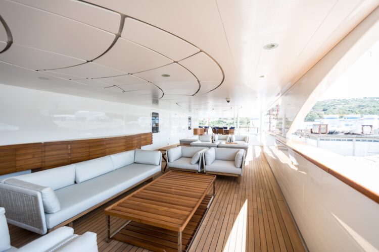 Dream yacht charter French Riviera 9