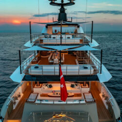 Location de yacht Eternal Spark Côte d'Azur 12
