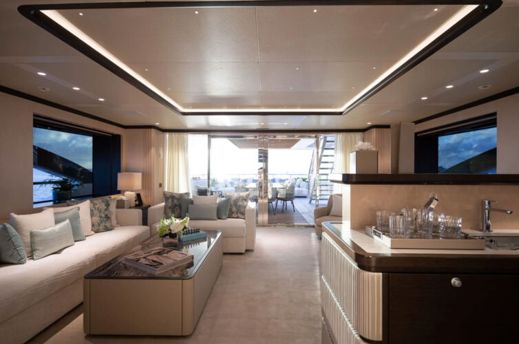 Fantasea yacht charter French Riviera 22