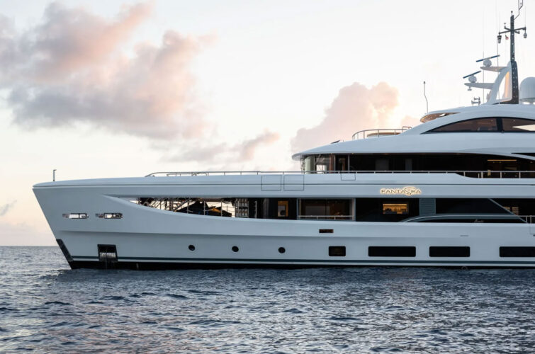 Fantasea yacht charter French Riviera 3