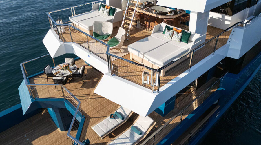 Location de yacht King Benji Côte d'Azur 17