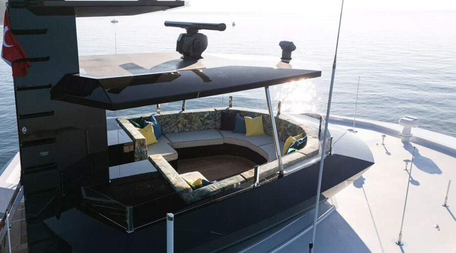 Location de yacht King Benji Côte d'Azur 18