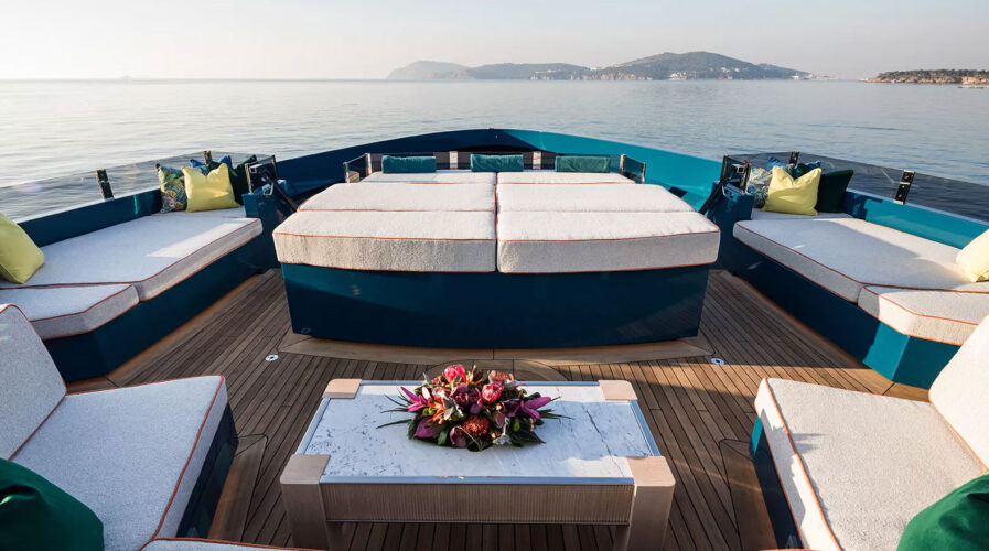 Location de yacht King Benji Côte d'Azur 19