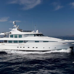 La Tania yacht charter French Riviera 1