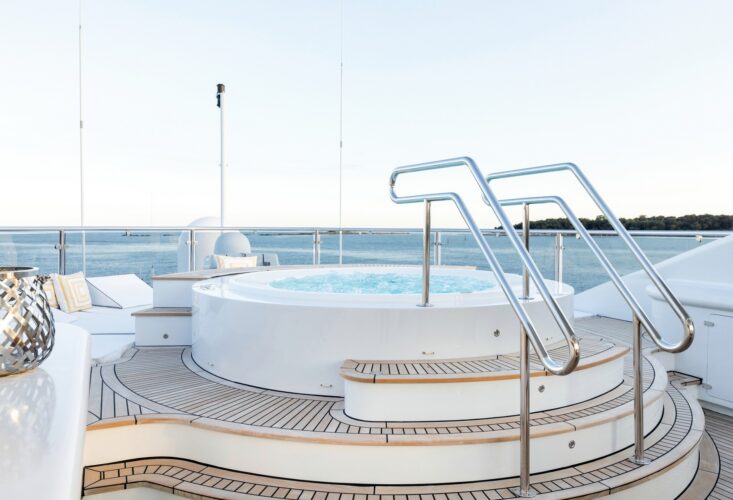 La Tania yacht charter French Riviera 19