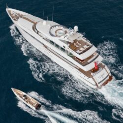 La Tania yacht charter French Riviera 24