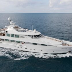 La Tania yacht charter French Riviera 25