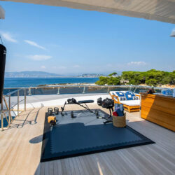 La Tania yacht charter French Riviera 27