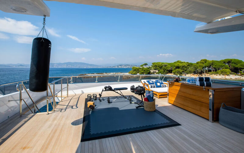 La Tania yacht charter French Riviera 27