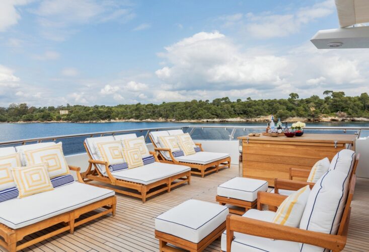 La Tania yacht charter French Riviera 5