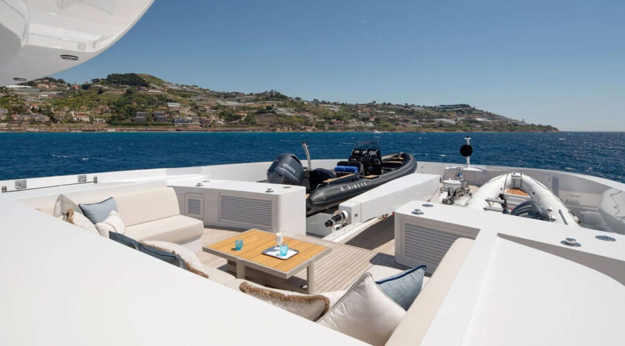 MOSKITO yacht charter French Riviera 25