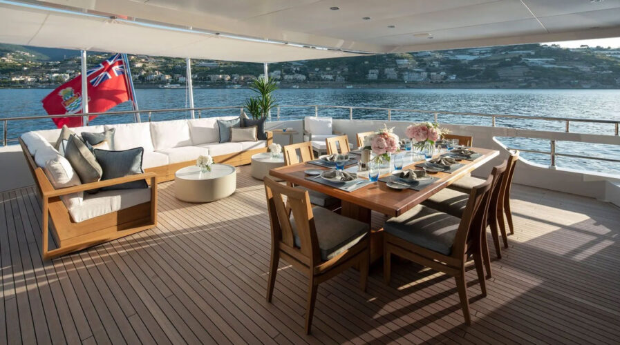 MOSKITO yacht charter French Riviera 28
