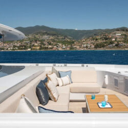 MOSKITO yacht charter French Riviera 31