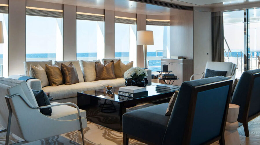MOSKITO yacht charter French Riviera 32