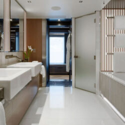 MOSKITO yacht charter French Riviera 33