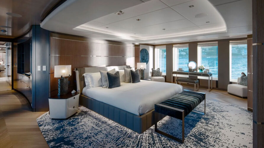 MOSKITO yacht charter French Riviera 37