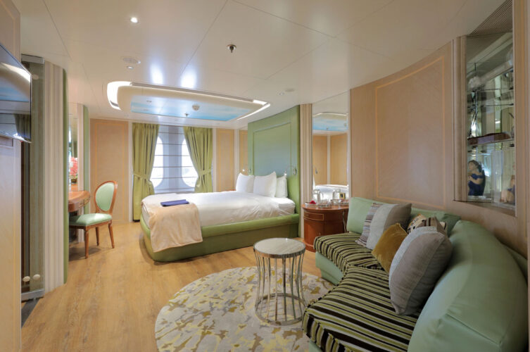 Moonlight II yacht charter French Riviera 10