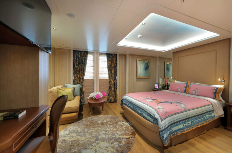 Moonlight II yacht charter French Riviera 15