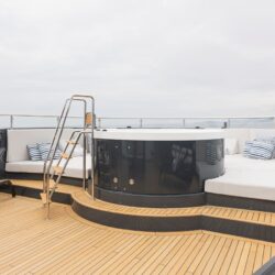 Location de yacht Ocean Pearl Côte d'Azur 11