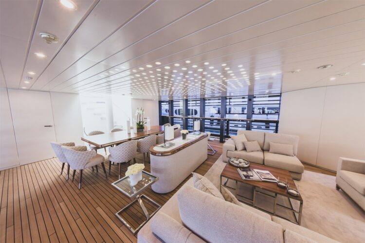 Location de yacht Ocean Pearl Côte d'Azur 27