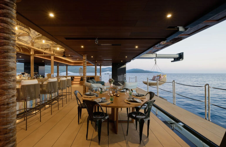 Pink Shadow yacht charter French Riviera 14