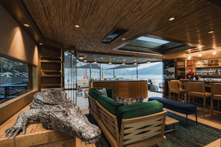 Pink Shadow yacht charter French Riviera 4