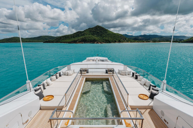 Quantum of Solace yacht charter French Riviera 12