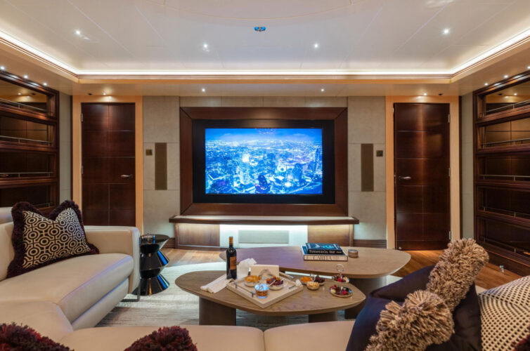 Quantum of Solace yacht charter French Riviera 15