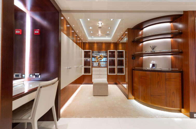 Quantum of Solace yacht charter French Riviera 24