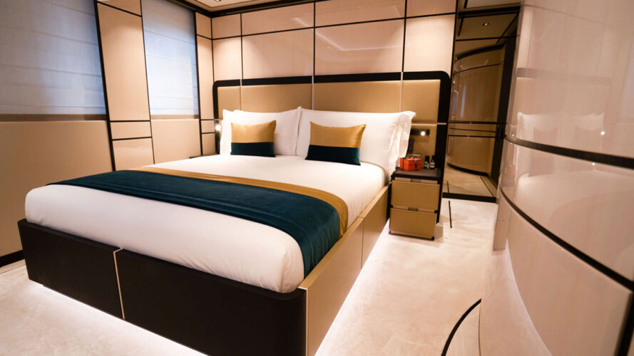 RELIANCE yacht charter French Riviera 11
