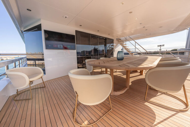 RELIANCE yacht charter French Riviera 13
