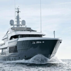 RELIANCE yacht charter French Riviera 2