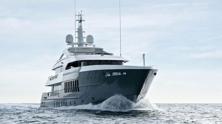 RELIANCE yacht charter French Riviera 2