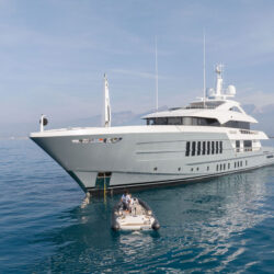RELIANCE yacht charter French Riviera 24