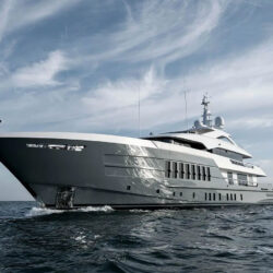 RELIANCE yacht charter French Riviera 3