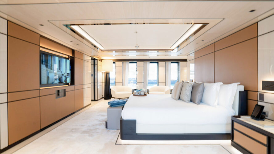 RELIANCE yacht charter French Riviera 4